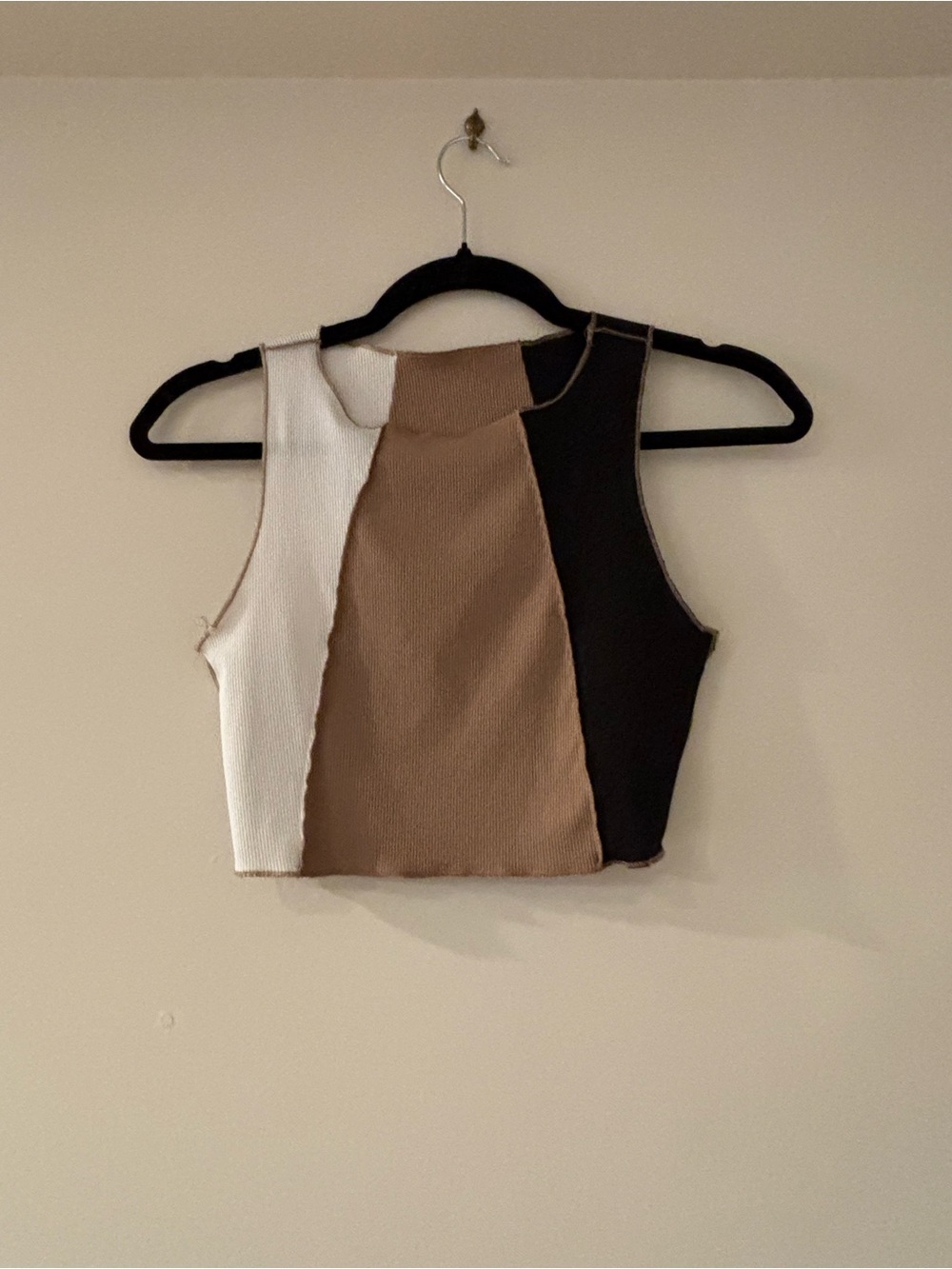 Colorblock Sleeveless Crop Top in White, Tan & Black